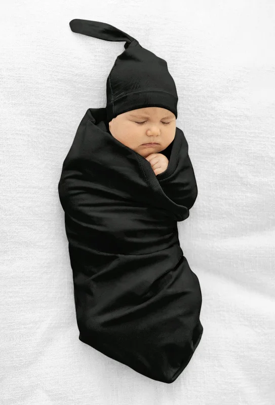 Effortless Outfits Black Swaddle Blanket & Newborn Hat Set