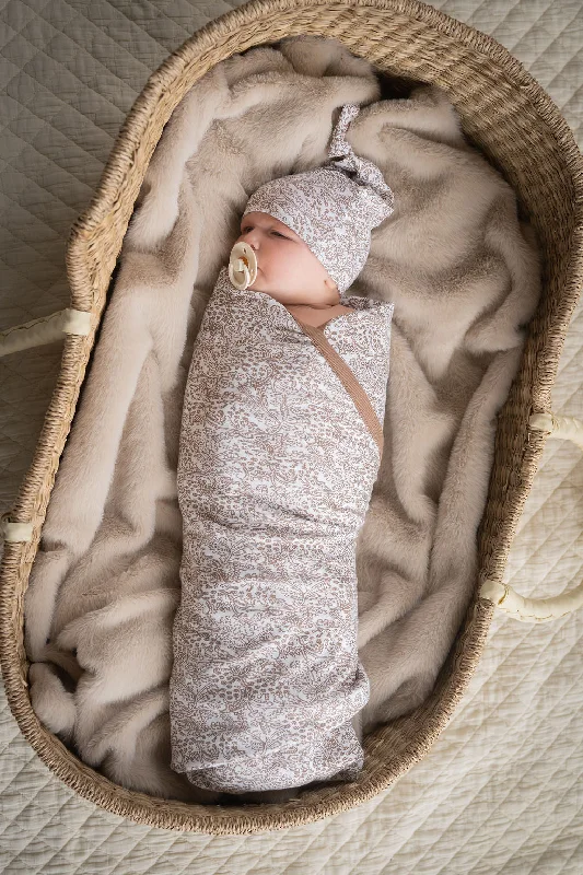 Smart Comfort Brooklyn Swaddle Blanket & Newborn Hat Set