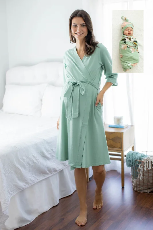 Casual Fit Sage Robe & Gia Newborn Swaddle Blanket Set