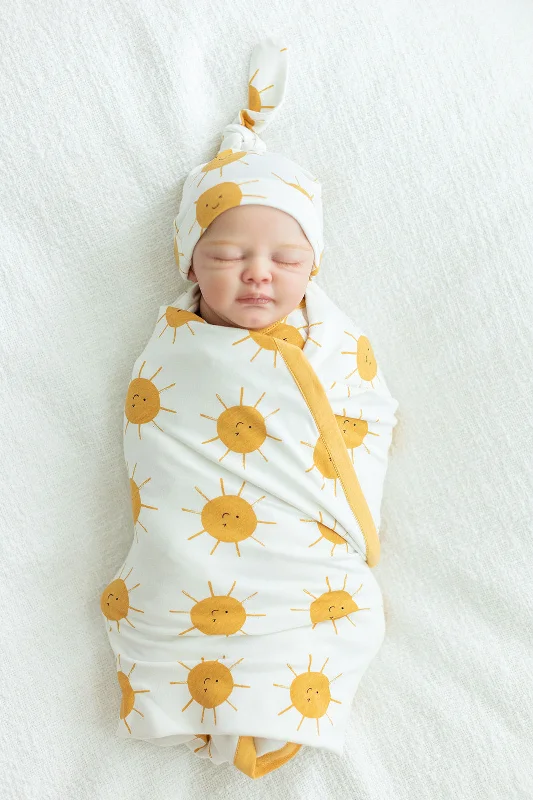 Light Comfort Sunshine Swaddle Blanket & Newborn Hat Set