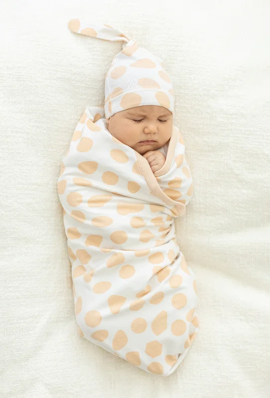Relaxed Fit Wear Eden Swaddle Blanket & Newborn Hat Set