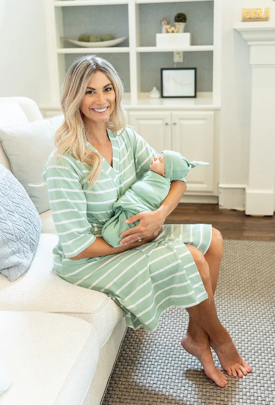 Versatile Outfits Sage Stripe Robe & Sage Newborn Swaddle Blanket Set