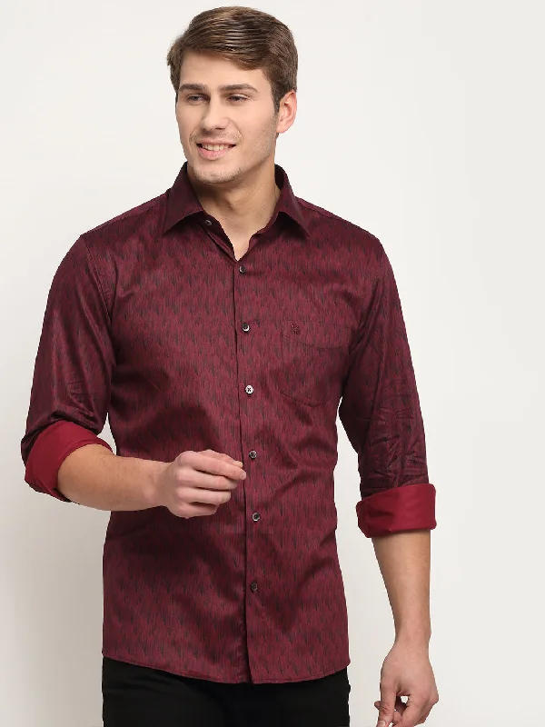 Free And Casual Men's Maroon Shirt