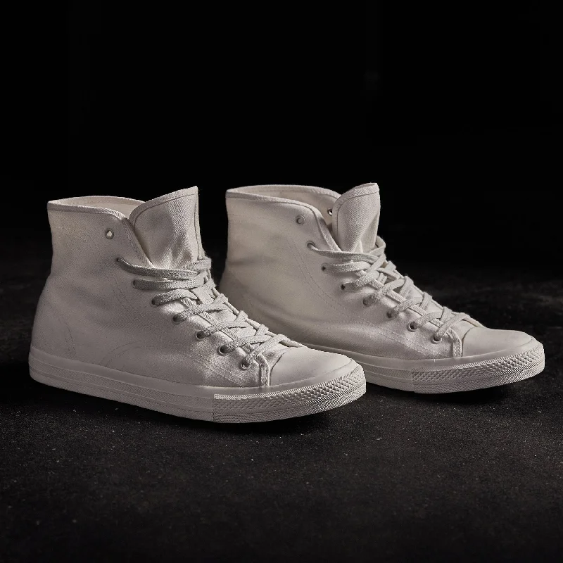 Celebrity Must-have Women's High Top Vulcanized Sneaker - Canvas