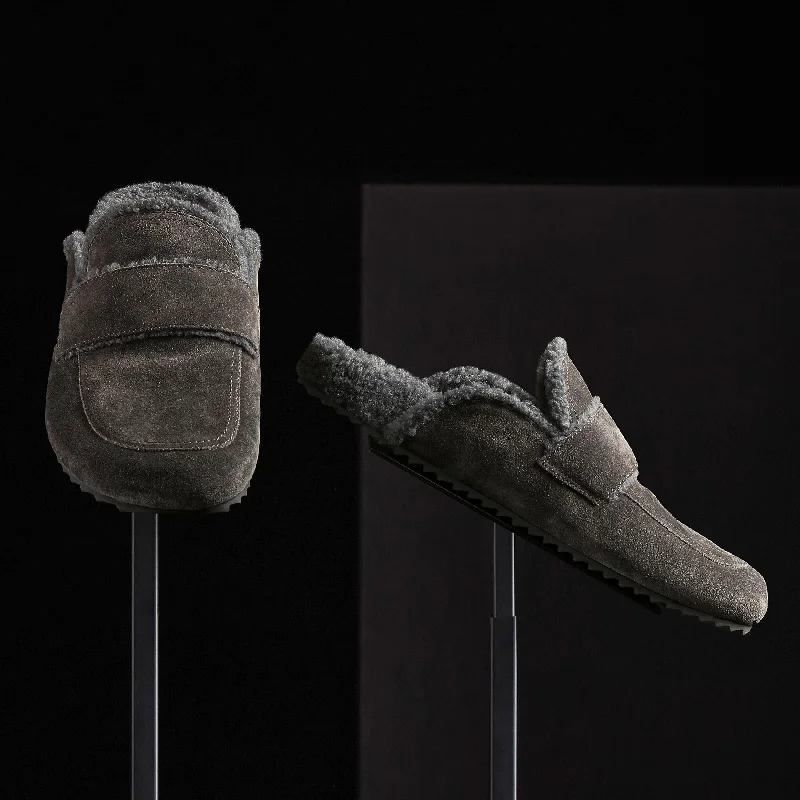 Cozy Fashion Trends Men's Suede Shearling Lined Loafer - Ash/Heather Grey