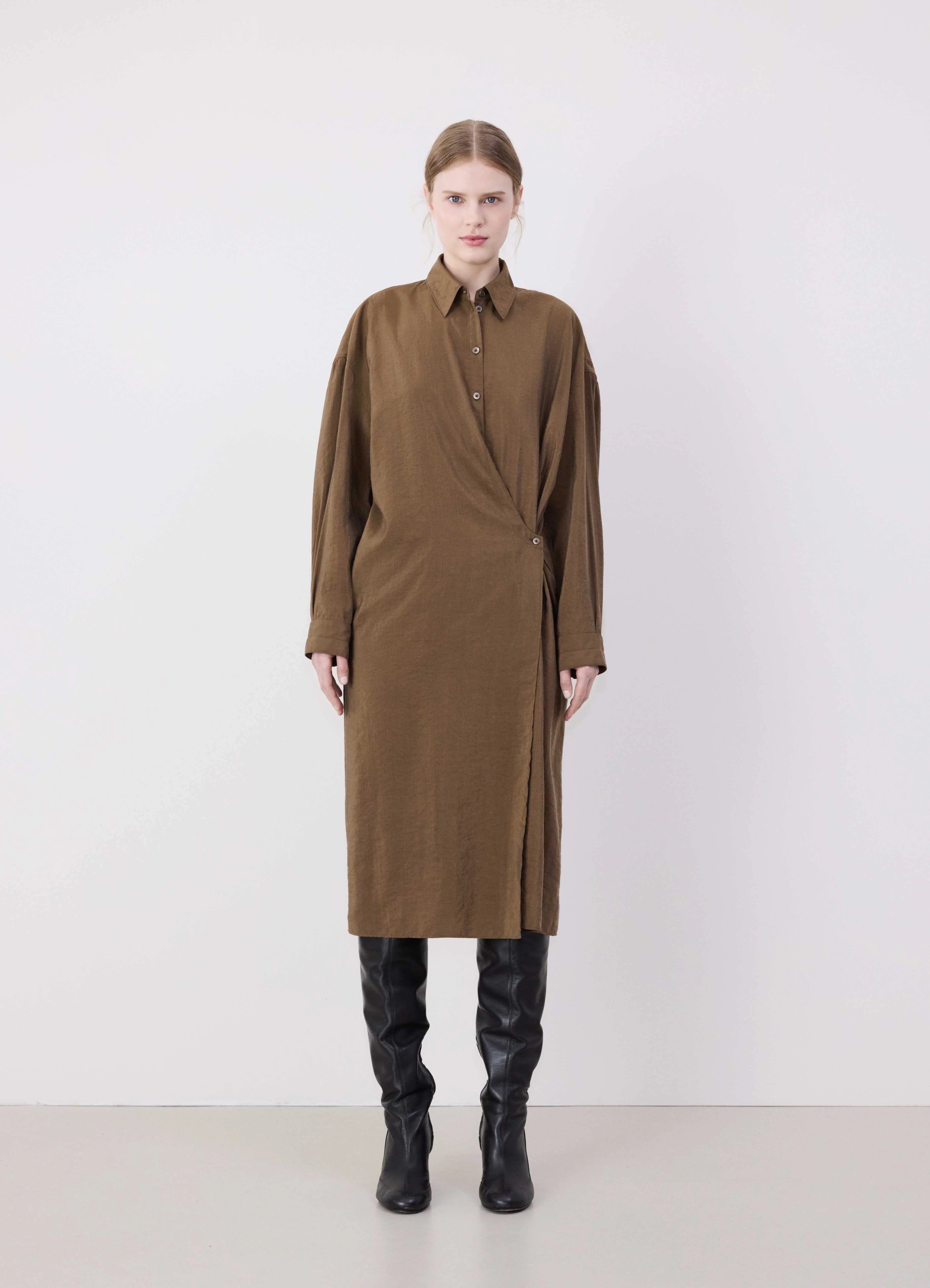 Warm Chic STRAIGHT COLLAR TWISTED DRESS