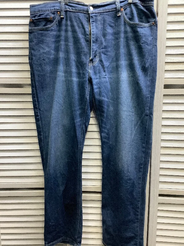 Fashionable In The Times Blue Denim Jeans Cropped Levis, Size 22