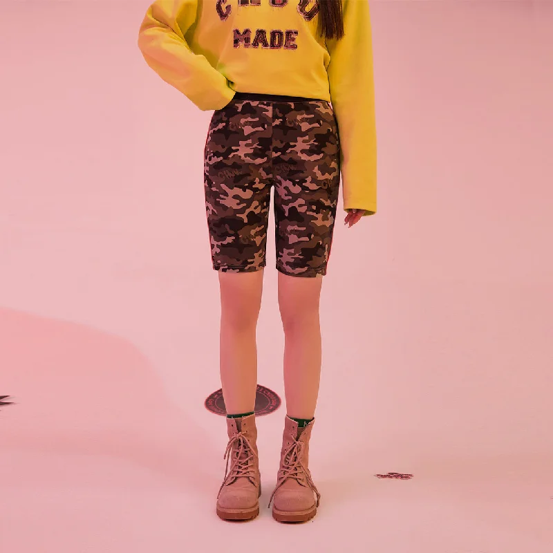 Elegant Wear Deep In Your Eyes Camouflage Slim Shorts