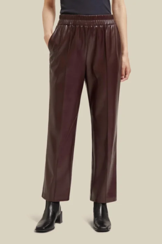 Windbreaker fashion Estelle Jogger Pant In Bordeaux