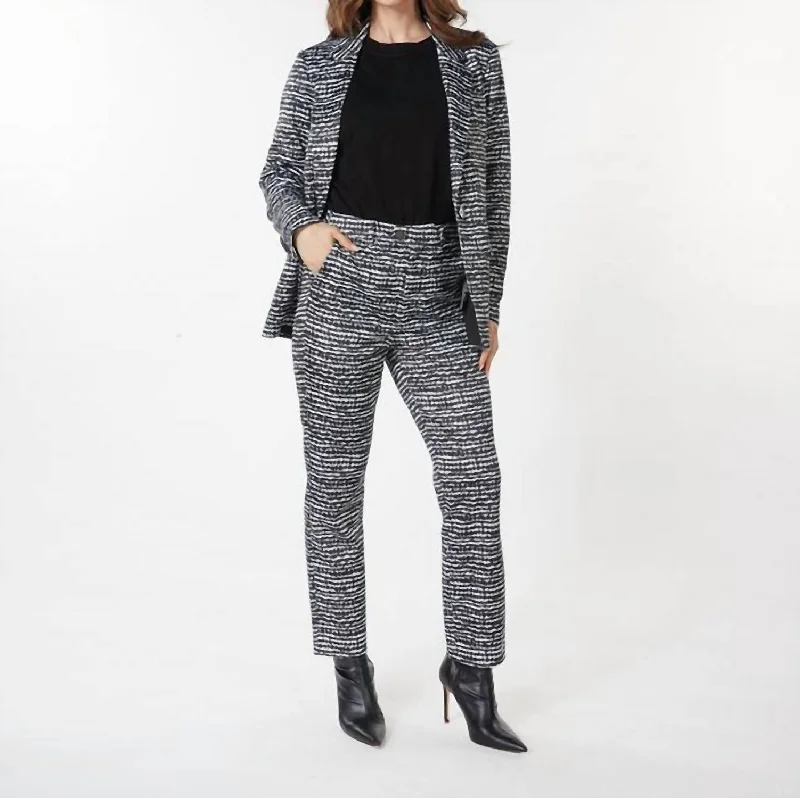 Youthful Street Fashion Graphic Illusion Trouser In Print