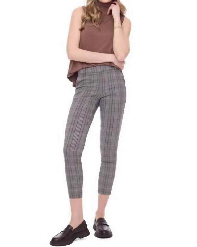 Minimal Comfort Gwyneth Tudor Techno Ankle Pant