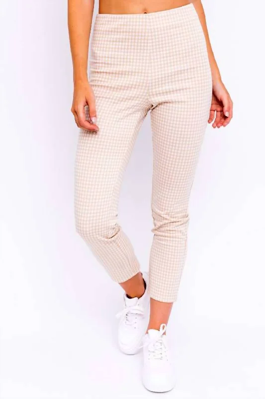 Dynamic Fashion Retro Checker Pants In Pink