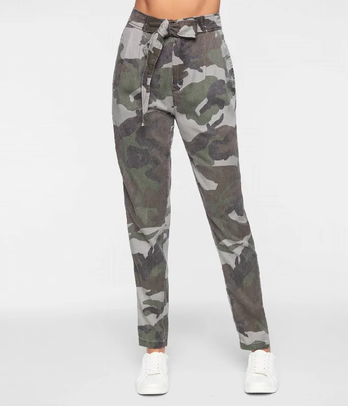 Street Fashion Sash Belt Pant In Camo