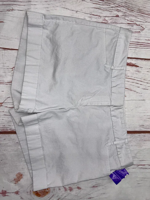 Luxury Style Shorts By Express In White, Size: 12
