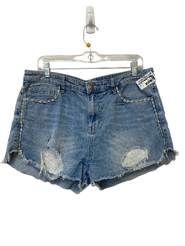 Free And Comfortable Shorts By Free People In Blue Denim, Size: 12