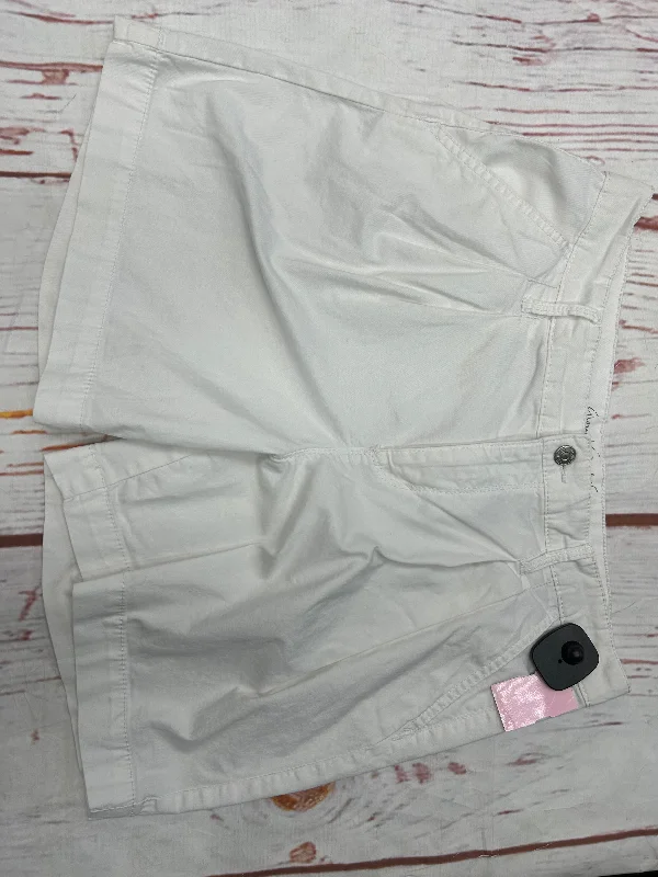 Floral Prints Shorts By Gloria Vanderbilt In White, Size: 8