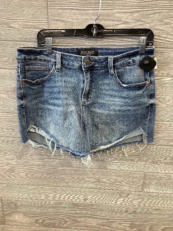 Elegant Design Shorts By Judy Blue In Blue Denim, Size: 16