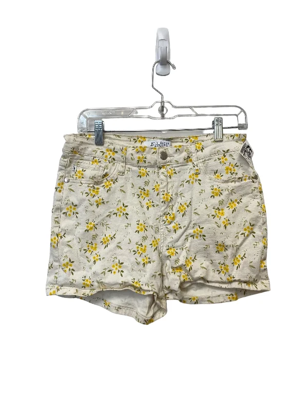 Free Design Shorts By Judy Blue In Floral Print, Size: L