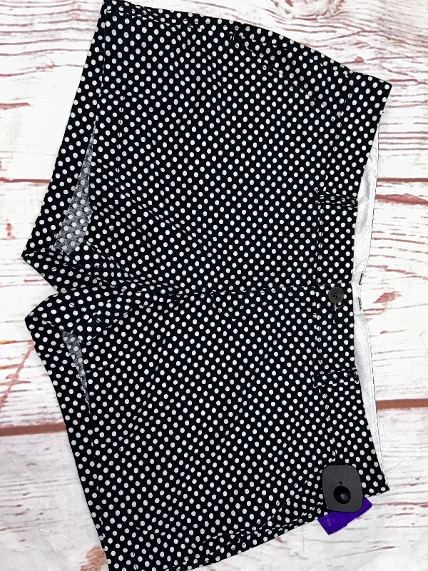 Timeless Comfort Shorts By Old Navy In Polkadot, Size: 12