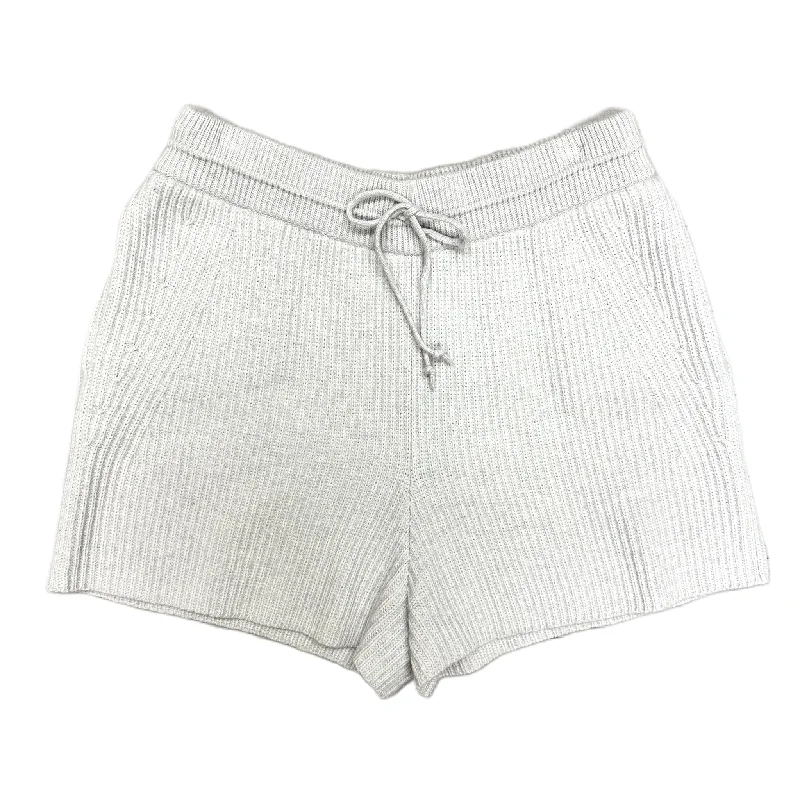 Versatile Casuals Shorts Designer By Helmut Lang In Grey, Size: L