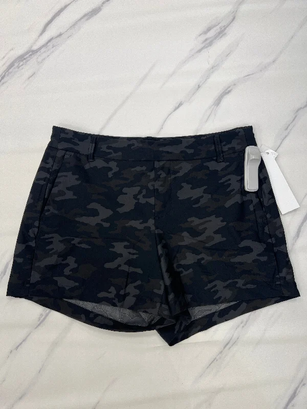 Low-key Luxury Shorts Designer By Spanx, Size: S
