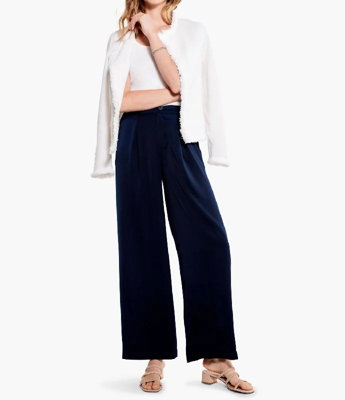 Fashion Comfort Soft Drape Wide-Leg Pant In Dark Indigo